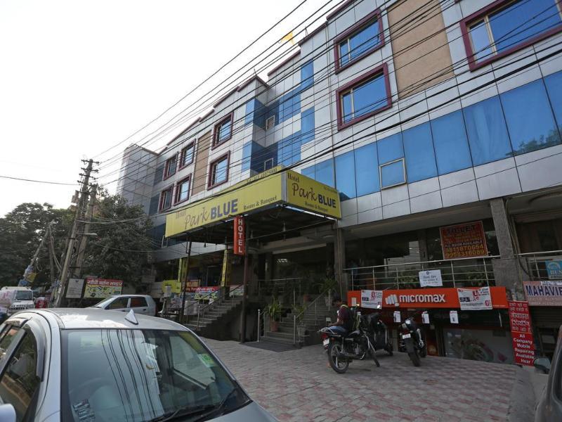 Capital O 7331 Hotel Downtown Nowe Delhi Zewnętrze zdjęcie