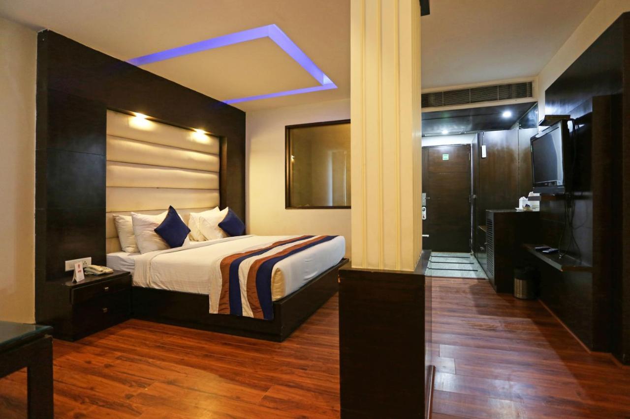 Capital O 7331 Hotel Downtown Nowe Delhi Zewnętrze zdjęcie